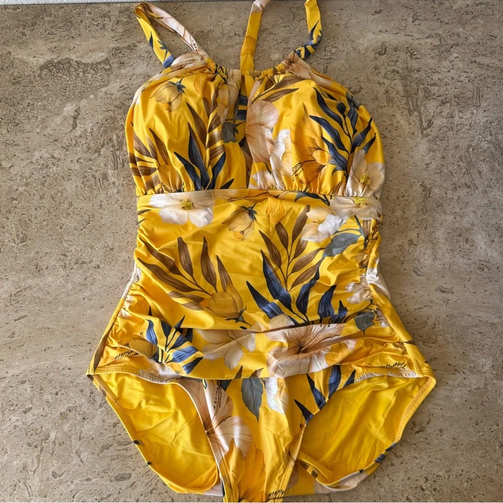 LA BLANCA Butter Yellow Hawaiian Floral Adjustable One Piece - Picture 5 of 8